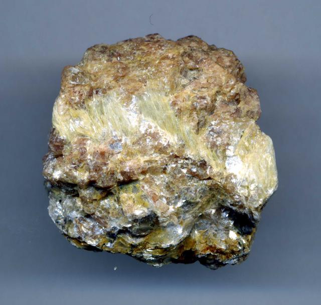 Минералы №52 Андалузит фото, обсуждение