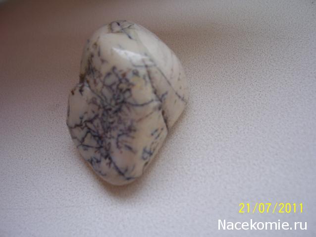 Энергия камней №26 Молочный опал (окатанный камень) фото, обсуждение