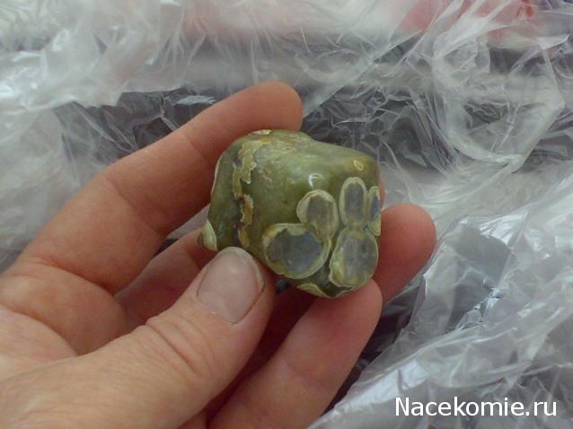 Энергия камней № 34 Халцедон (окатанный камень) фото, обсуждение