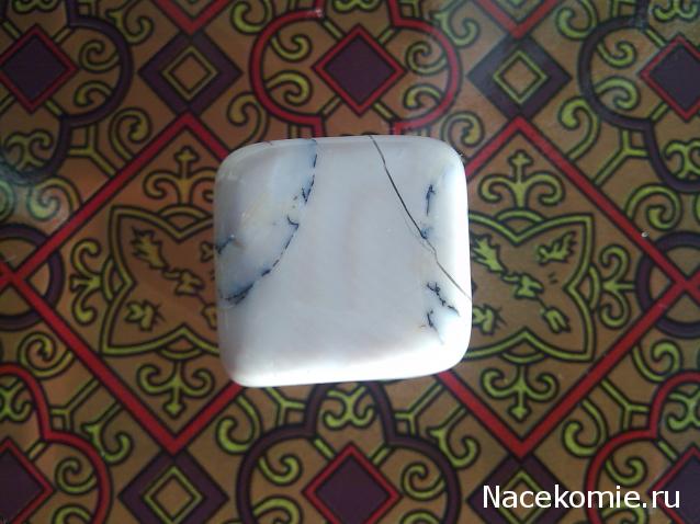 Энергия камней №26 Молочный опал (окатанный камень) фото, обсуждение