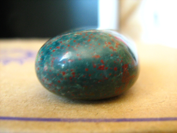 Энергия камней №28 Гелиотроп (окатанный камень) фото, обсуждение