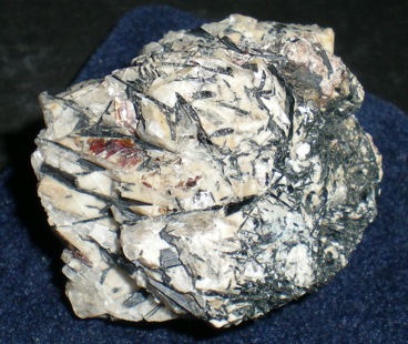 Минералы Сокровища Земли (2009) - График Выхода и обсуждение