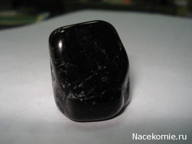 Энергия камней № 43 Черный турмалин (окатанный камень) фото, обсуждение