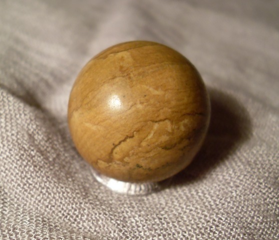 Энергия камней № 42 Пейзажная яшма (шар) фото, обсуждение