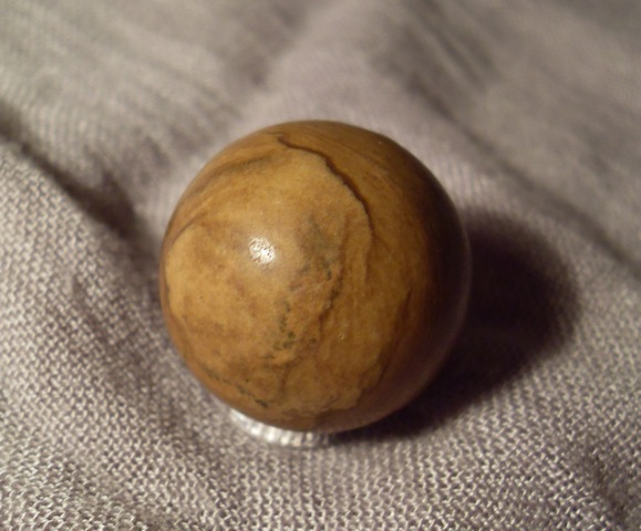 Энергия камней № 42 Пейзажная яшма (шар) фото, обсуждение