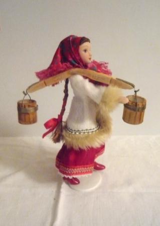 Куклы в народных костюмах №1 Кукла в зимнем костюме Московской губернии