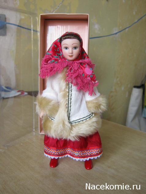 Куклы в народных костюмах №1 Кукла в зимнем костюме Московской губернии