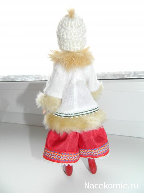 Куклы в народных костюмах №1 Кукла в зимнем костюме Московской губернии