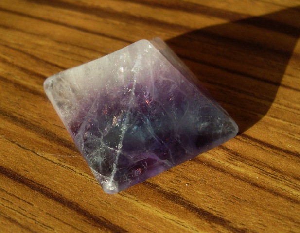 Энергия камней №54 Флюорит (пирамида) фото, обсуждение