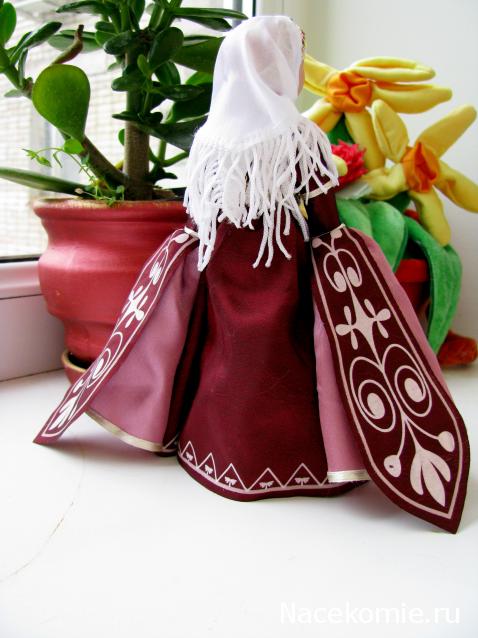 Куклы в народных костюмах №3 Кукла в карачаевском праздничном костюме