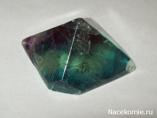 Энергия камней №54 Флюорит (пирамида) фото, обсуждение