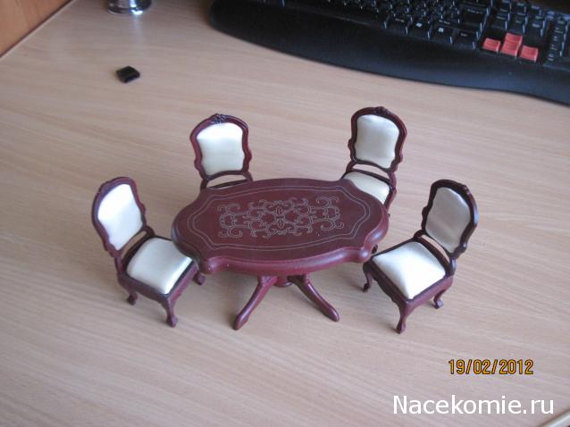 Дом Мечты №19 Два стула