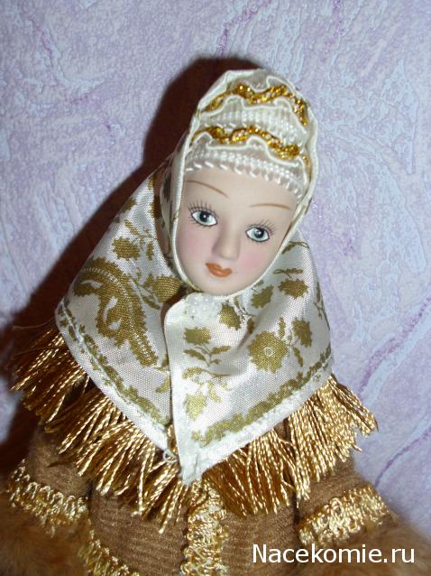 Куклы в народных костюмах №5 Кукла в зимнем костюме Архангельской губернии