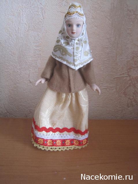 Куклы в народных костюмах №5 Кукла в зимнем костюме Архангельской губернии