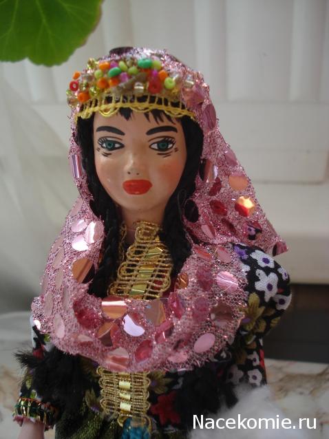 Куклы в этнических костюмах