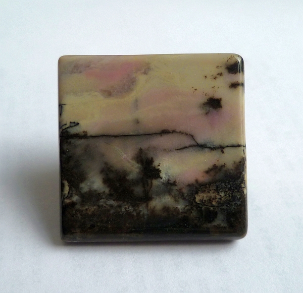 Энергия камней № 63 Родонит (пирамида) фото, обсуждение