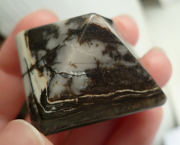 Энергия камней № 63 Родонит (пирамида) фото, обсуждение