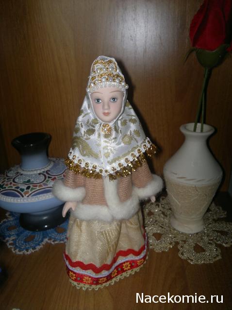 Куклы в народных костюмах №5 Кукла в зимнем костюме Архангельской губернии