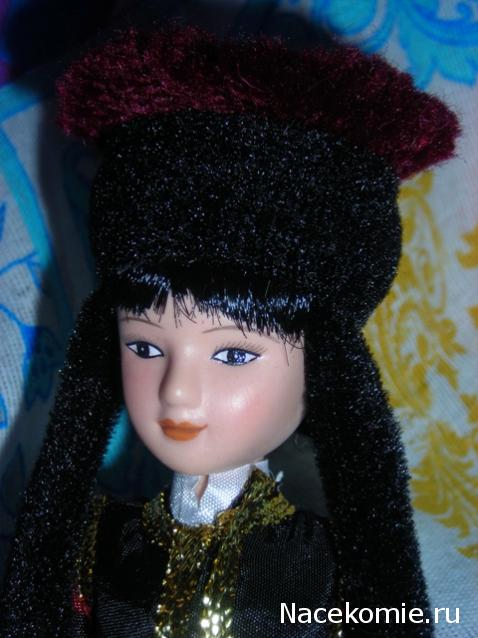 Куклы в народных костюмах №7 Кукла в калмыцком праздничном костюме