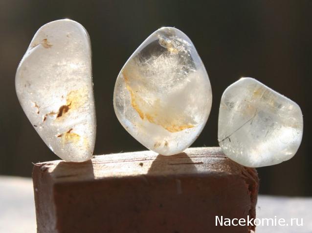 Энергия камней № 65 Топаз (окатанный камень) фото, обсуждение