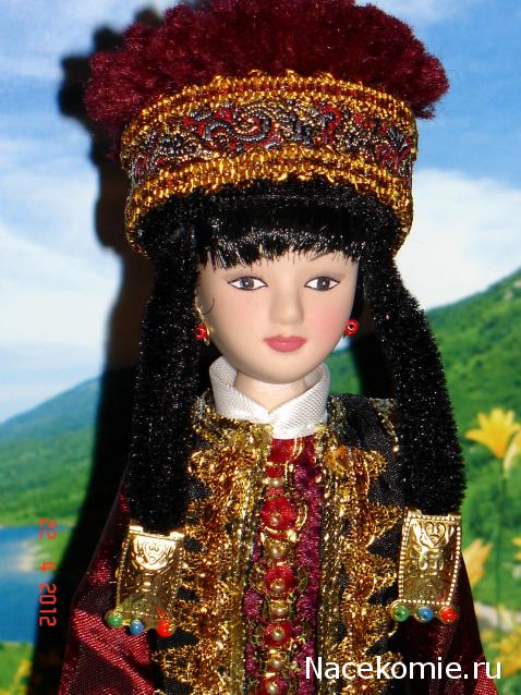 Куклы в народных костюмах №7 Кукла в калмыцком праздничном костюме