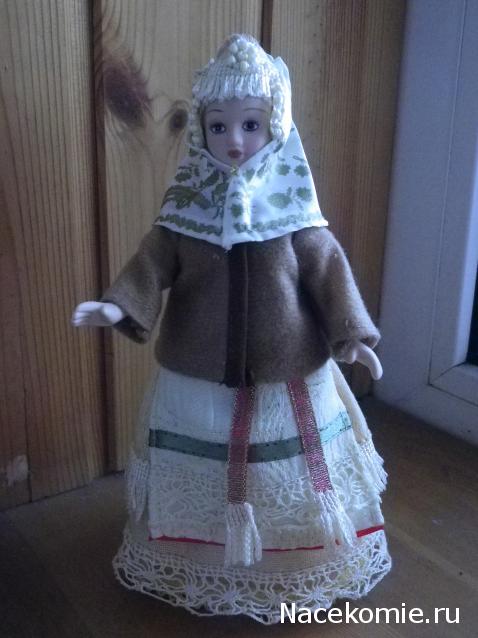 Куклы в народных костюмах №5 Кукла в зимнем костюме Архангельской губернии