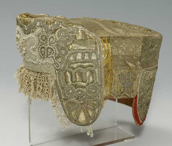 Куклы в народных костюмах №5 Кукла в зимнем костюме Архангельской губернии