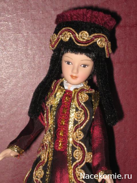 Куклы в народных костюмах №7 Кукла в калмыцком праздничном костюме