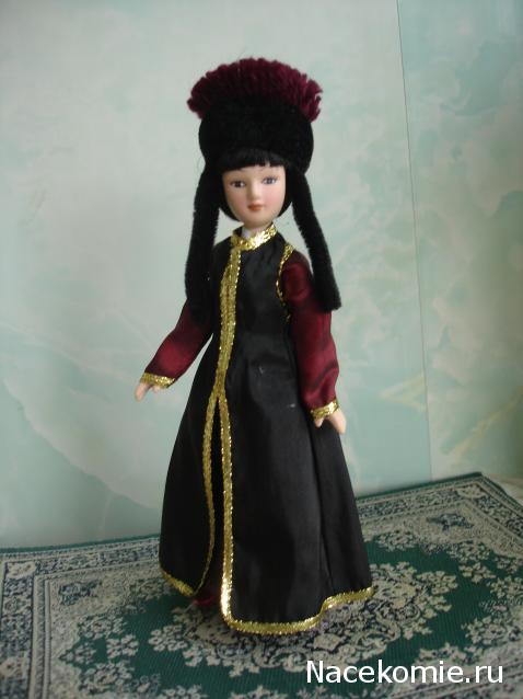 Куклы в народных костюмах №7 Кукла в калмыцком праздничном костюме