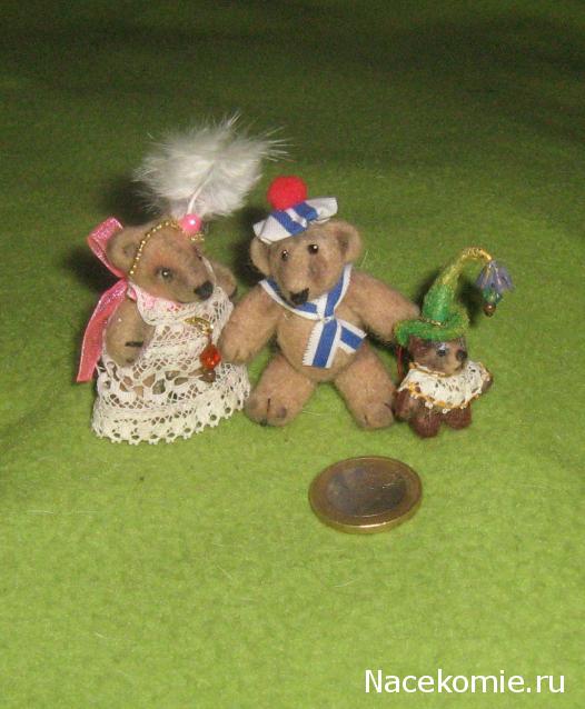 Дом Мечты №29 Игрушка медведь, книжная полка