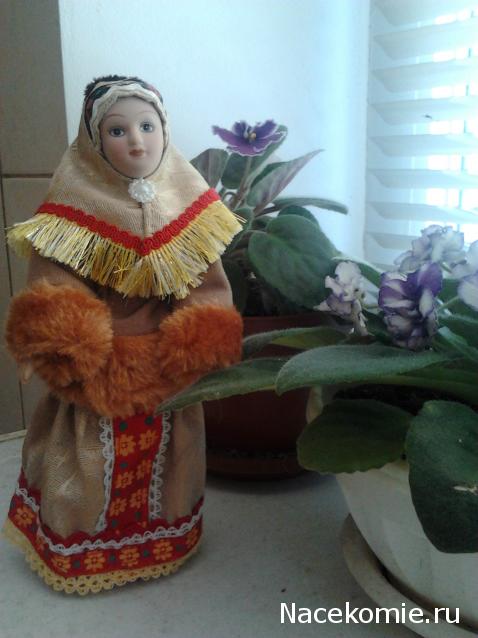Куклы в народных костюмах №5 Кукла в зимнем костюме Архангельской губернии