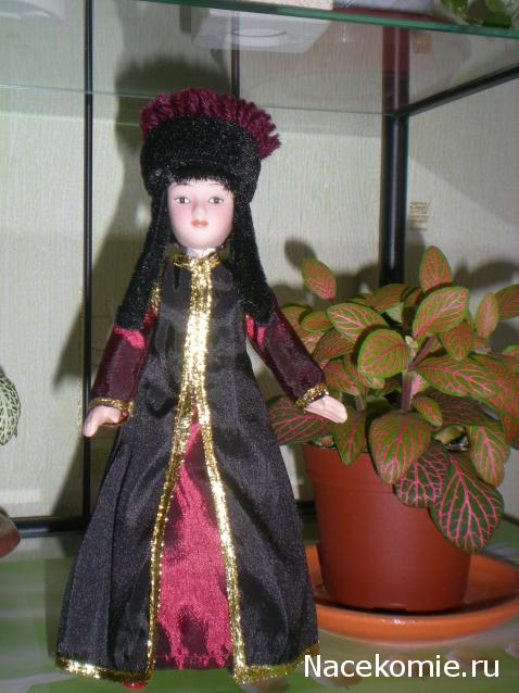 Куклы в народных костюмах №7 Кукла в калмыцком праздничном костюме