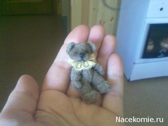 Дом Мечты №29 Игрушка медведь, книжная полка