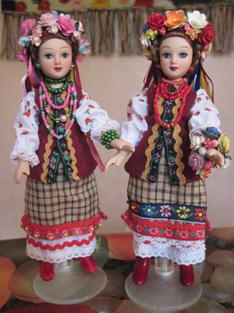 Куклы в народных костюмах №4 Кукла в летнем костюме Киевской губернии