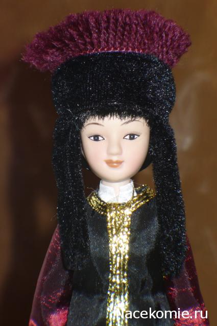 Куклы в народных костюмах №7 Кукла в калмыцком праздничном костюме