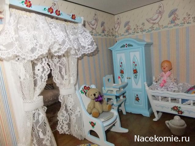 Дом Мечты №29 Игрушка медведь, книжная полка