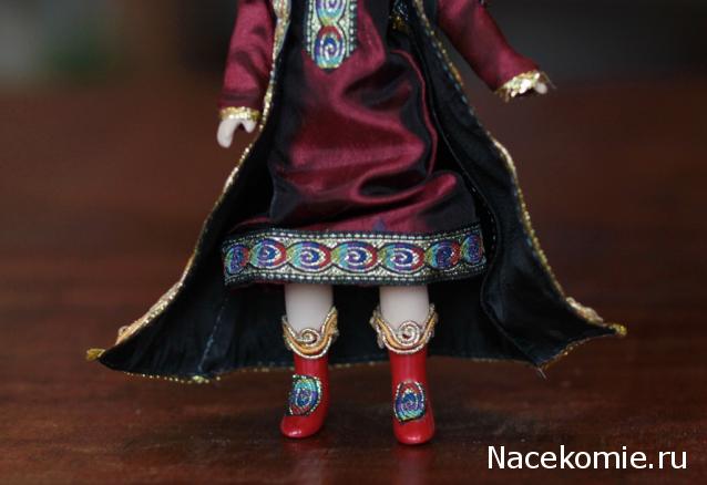 Куклы в народных костюмах №7 Кукла в калмыцком праздничном костюме