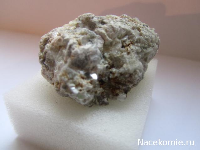 Минералы №36 Альбит фото, обсуждение