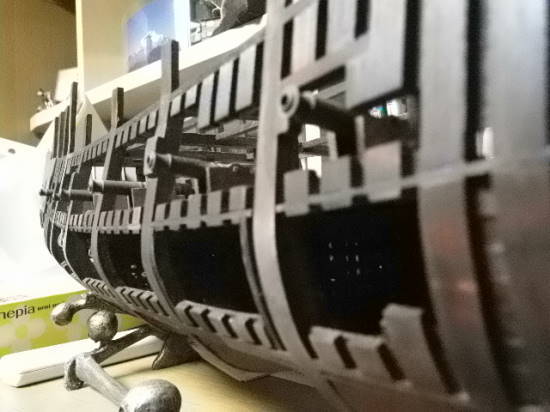 Собери Чёрную Жемчужину. Сборка корпуса.