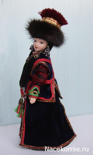 Куклы в народных костюмах №7 Кукла в калмыцком праздничном костюме