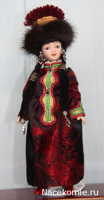 Куклы в народных костюмах №7 Кукла в калмыцком праздничном костюме