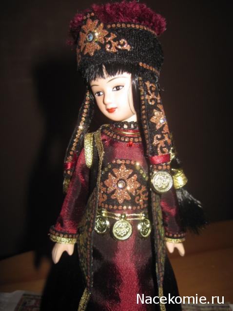 Куклы в народных костюмах №7 Кукла в калмыцком праздничном костюме