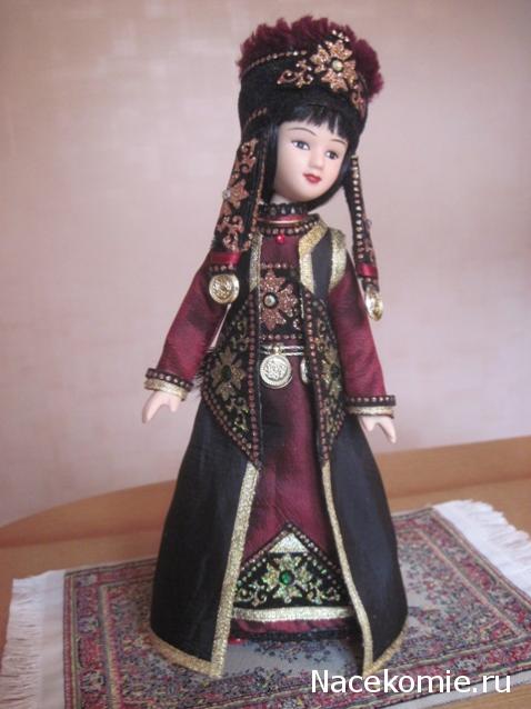 Куклы в народных костюмах №7 Кукла в калмыцком праздничном костюме