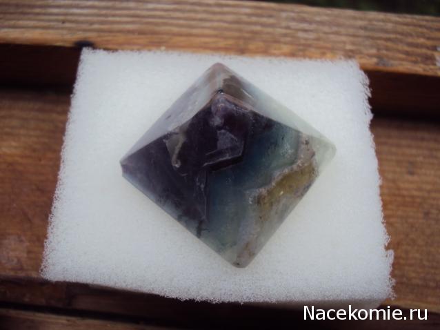 Энергия камней №54 Флюорит (пирамида) фото, обсуждение