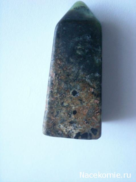 Энергия камней № 75 Хлорит с пиритом (обелиск) фото, обсуждение