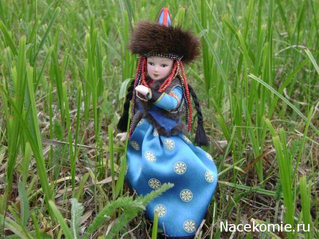 Куклы в народных костюмах №11 Кукла в бурятском женском костюме