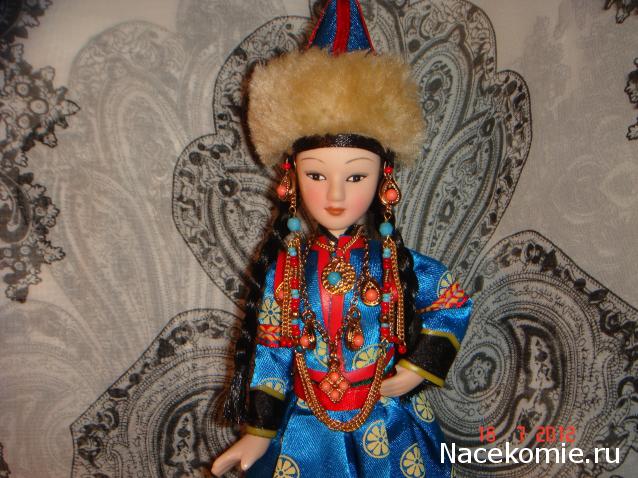 Куклы в народных костюмах №11 Кукла в бурятском женском костюме