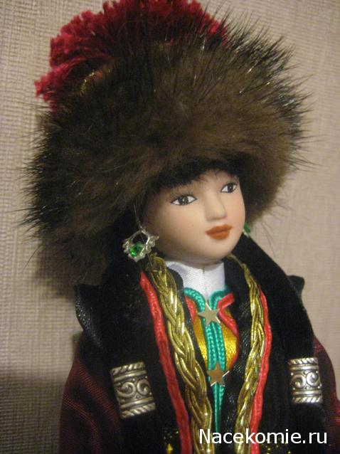 Куклы в народных костюмах №7 Кукла в калмыцком праздничном костюме