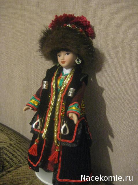 Куклы в народных костюмах №7 Кукла в калмыцком праздничном костюме