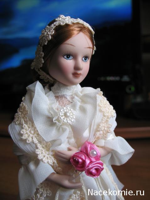 Куклы в народных костюмах №13 Кукла в городском свадебном костюме Санкт-Петербургской губернии
